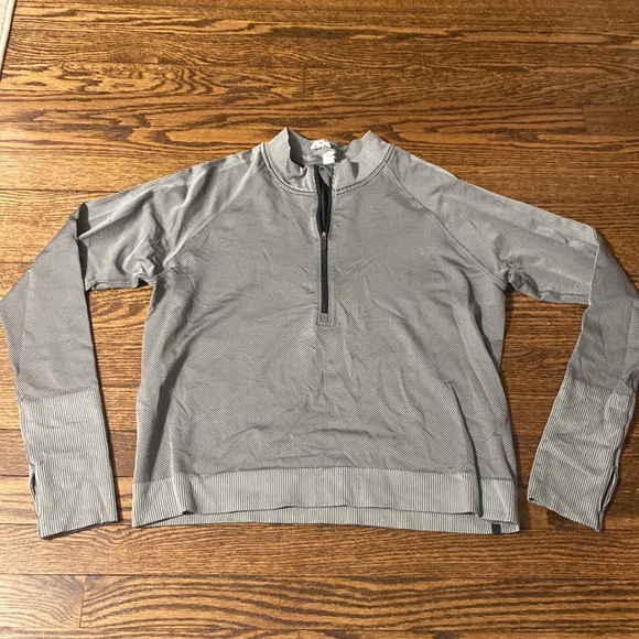 Lululemon Restless Cropped Half Zip - Picture 4 of 9